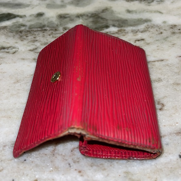 Louis Vuitton Red Epi Leather 4 Key Case - Picture 12 of 16